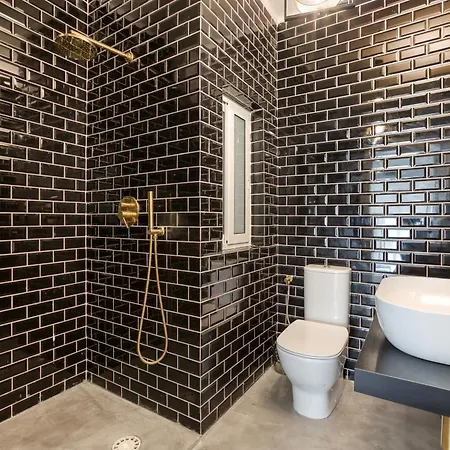 Designer 1br With Private Balcony In By 360 Estates * Gharghur