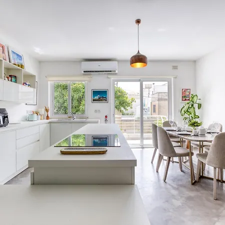 Designer 1br With Private Balcony In By 360 Estates Lägenhet