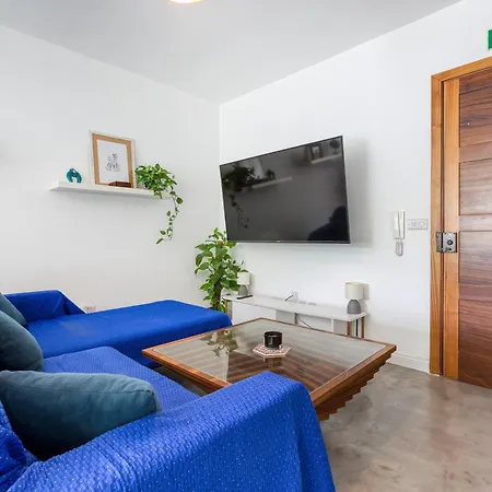 Designer 1br With Private Balcony In By 360 Estates Lägenhet *