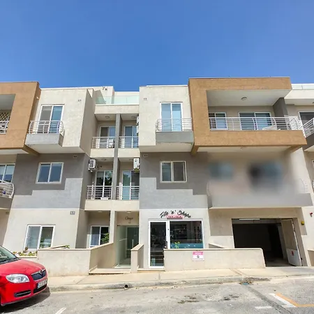 Designer 1br With Private Balcony In By 360 Estates *